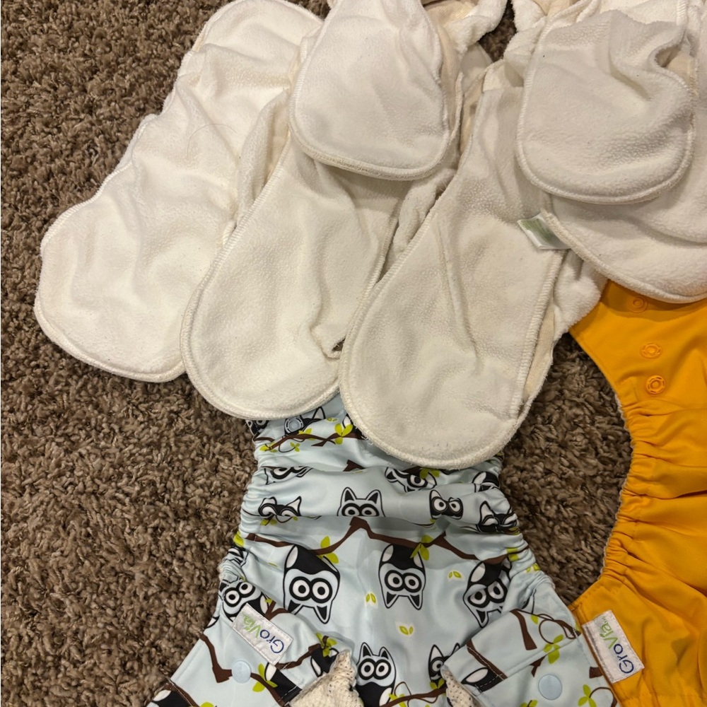 Vibrant Diaper Cover Set for Kids - Picture 2 of 6